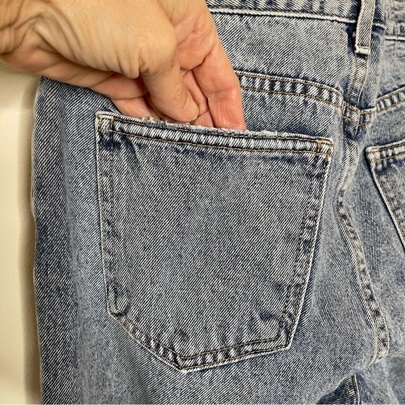 Lovers and Friends Logan Distressed Cropped Raw Edge Denim in Lost Hills preppy - Picture 8 of 16